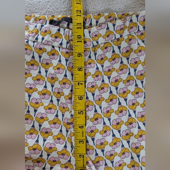 Zara Trafaluc Yellow Pink Floral High Rise Stretch Cropped Pants Size Medium - Picture 6 of 10